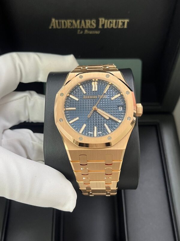 Audemars Piguet Royal Oak Selfwinding "50th Anniversary" Blue Dial 15510OR.OO.1320OR.01 - Image 2