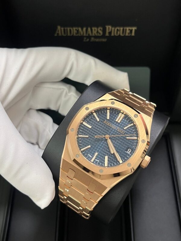 Audemars Piguet Royal Oak Selfwinding "50th Anniversary" Blue Dial 15510OR.OO.1320OR.01 - Image 12