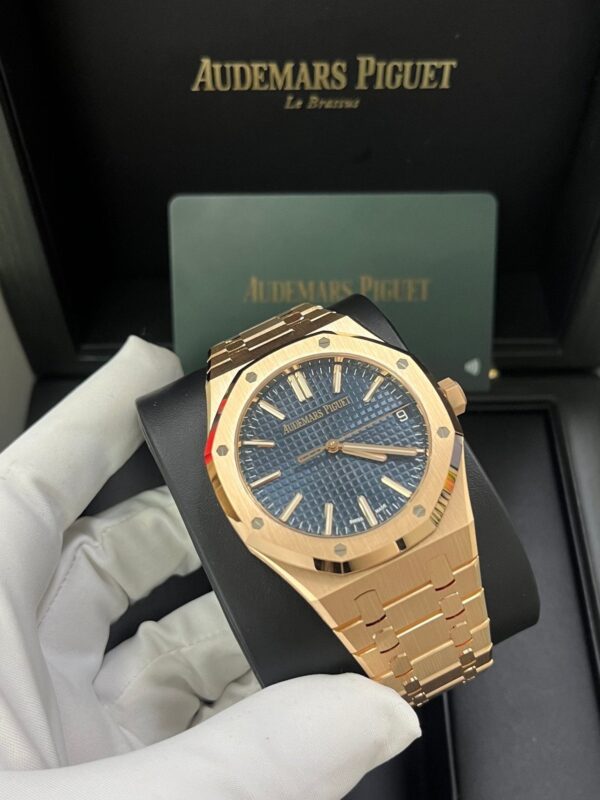 Audemars Piguet Royal Oak Selfwinding "50th Anniversary" Blue Dial 15510OR.OO.1320OR.01 - Image 11