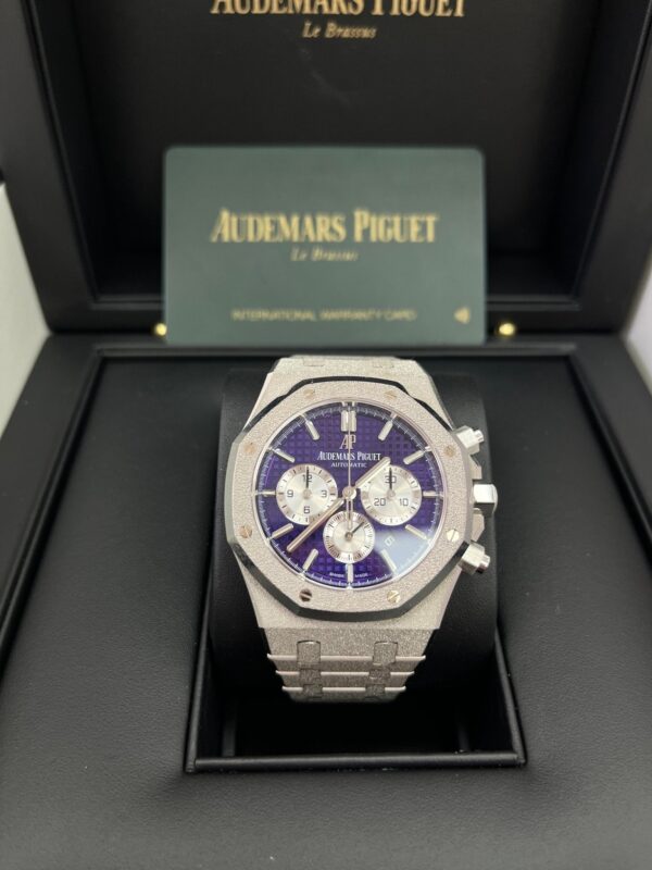 Audemars Piguet Royal Oak Selfwinding Chronograph Frosted White Gold Purple Dial LIMITED EDITION OF 200 (Ref # 26331BC.GG.1224BC.01) - Image 4