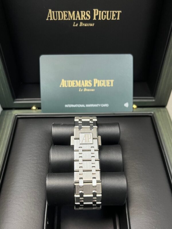Audemars Piguet Royal Oak Selfwinding (Ref# 15551ST.ZZ.1356ST.06) - Image 8