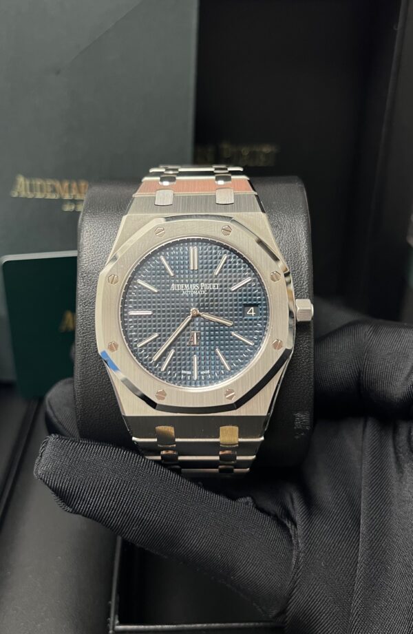 Audemars Piguet Royal Oak Jumbo 39mm Stainless Steel Jumbo Ultra-Thin Blue Dial 15202ST.OO.1240ST.01 - Image 6