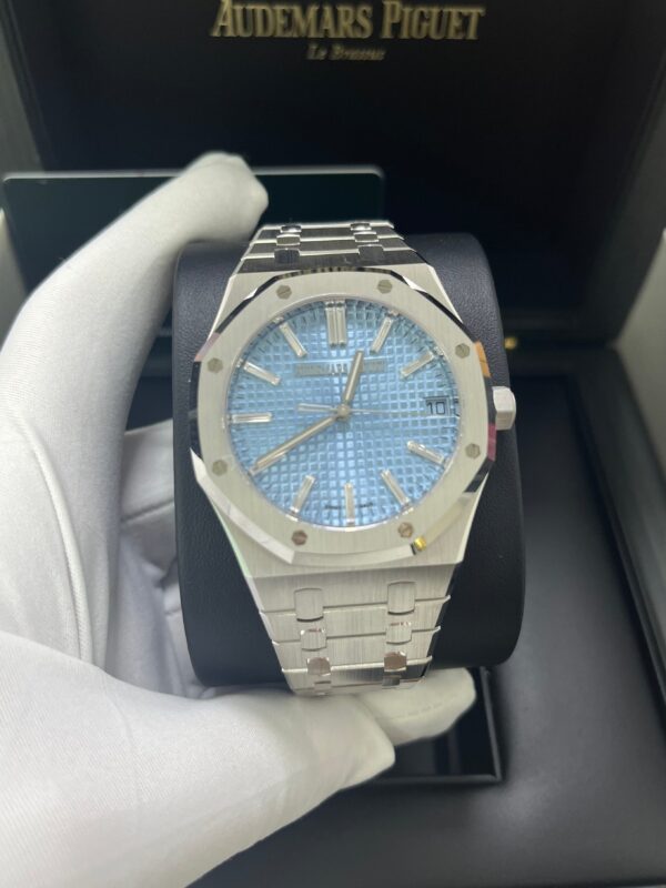 Audemars Piguet Royal Oak Limited Edition of 100 Ice Blue Baguette Dial 15510BC.OO.1320BC.01 - Image 11