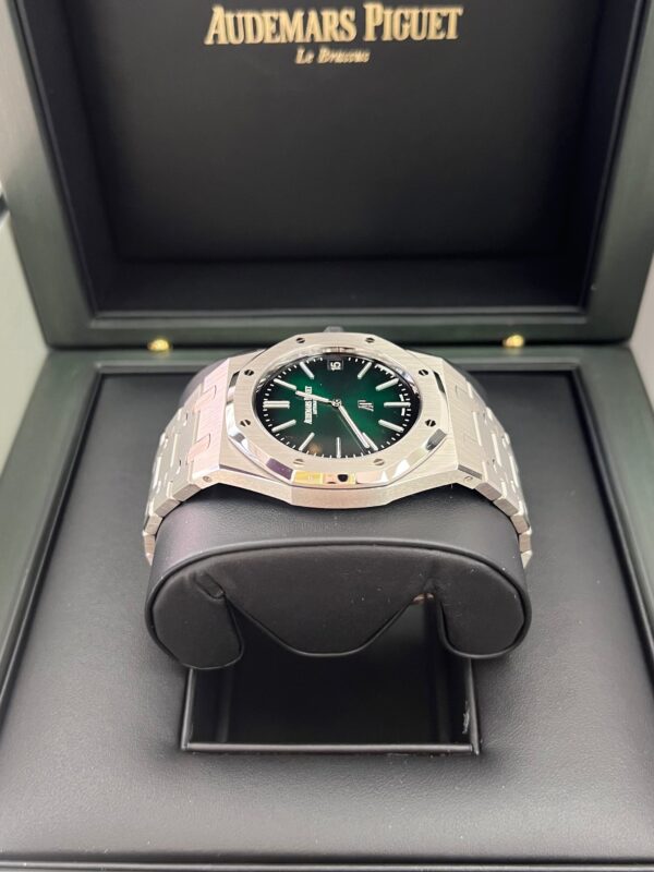 Audemars Piguet Royal Oak Jumbo "Jumbo" Extra-Thin 15202PT.OO.1240PT.01 - Image 5