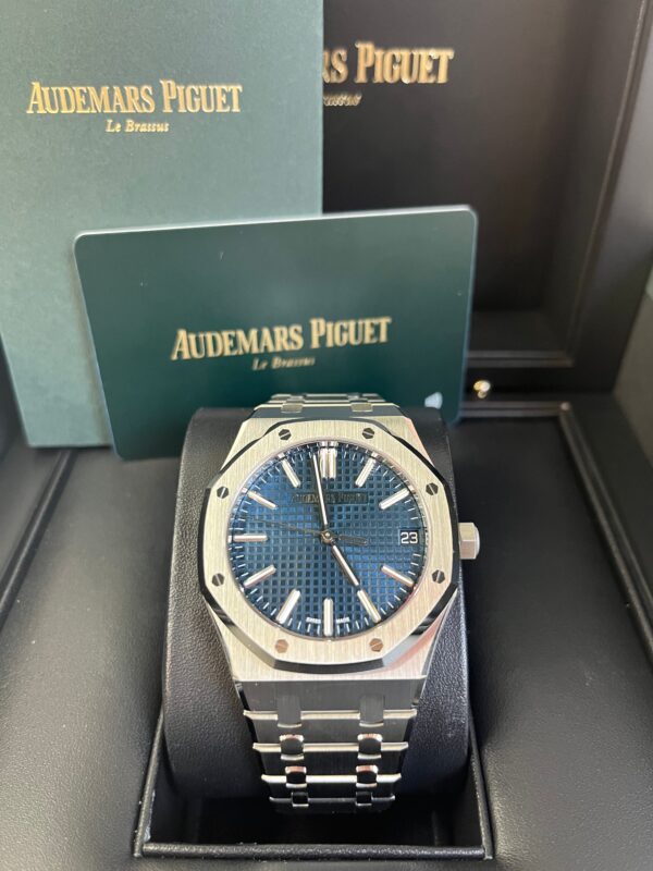 Audemars Piguet Royal Oak Selfwinding "50TH ANNIVERSARY" BLUE DIAL STAINLESS STEEL 41MM 15510ST.OO.1320ST.01 - Image 10