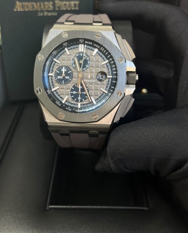Audemars Piguet Royal Oak Offshore Chronograph 26400IO.OO.A004CA.02 - Image 7