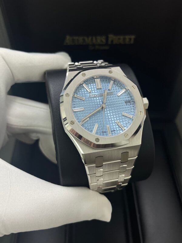 Audemars Piguet Royal Oak Limited Edition of 100 Ice Blue Baguette Dial 15510BC.OO.1320BC.01 - Image 12