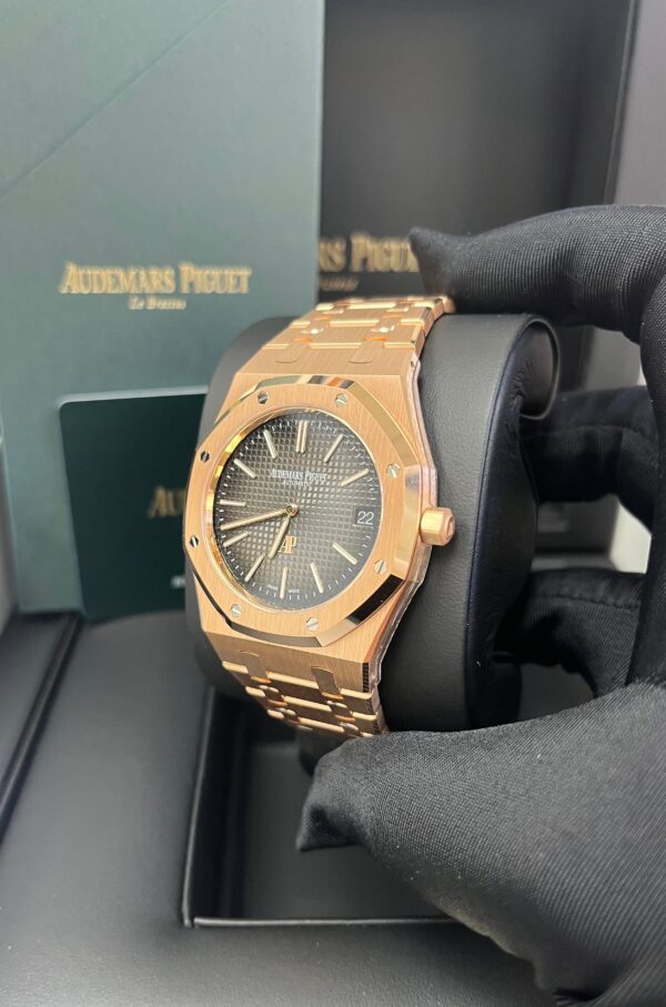 Audemars Piguet Royal Oak Jumbo "JUMBO" EXTRA-THIN Ref. 16202OR.OO.1240OR.02 - Image 5