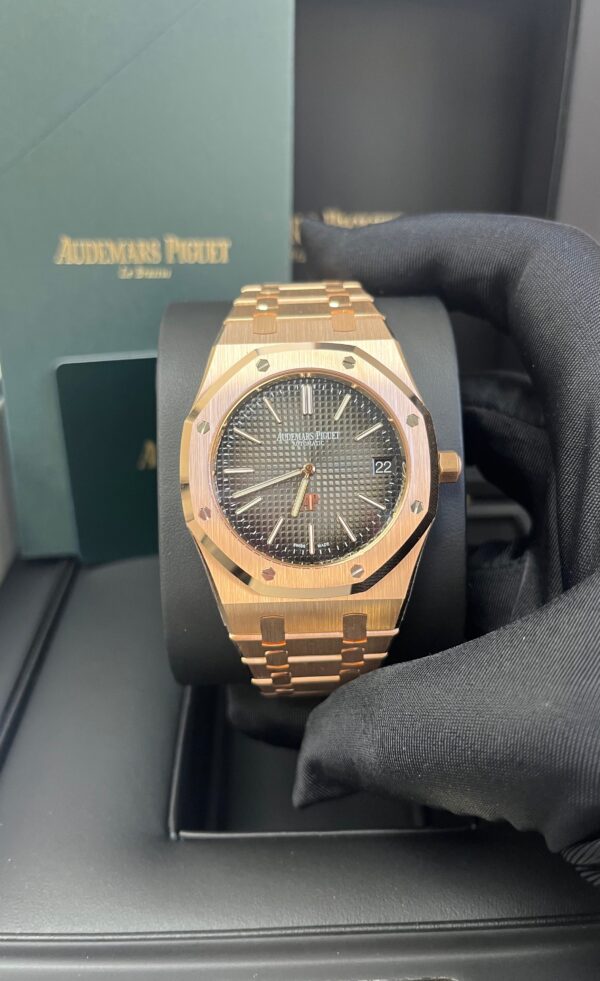 Audemars Piguet Royal Oak Jumbo "JUMBO" EXTRA-THIN Ref. 16202OR.OO.1240OR.02 - Image 2