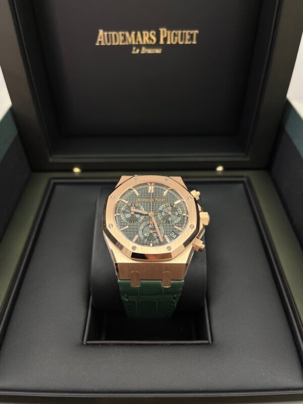Audemars Piguet Royal Oak Chronograph Green Dial 26240OR.OO.D404CR.02 - Image 4