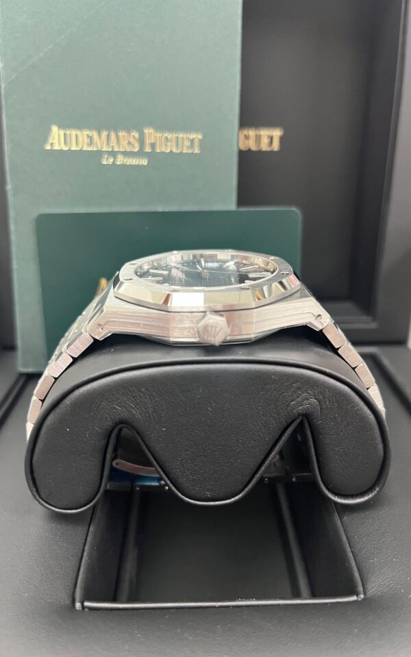 Audemars Piguet Royal Oak 41mm Stainless Steel Blue Dial 15510ST.OO.1320ST.06 - Image 5