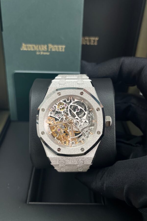 Audemars Piguet ROYAL OAK DOUBLE BALANCE WHEEL OPENWORKED Frosted Skeleton 37mm (Ref # 15466BC.GG.1259BC.01) - Image 3
