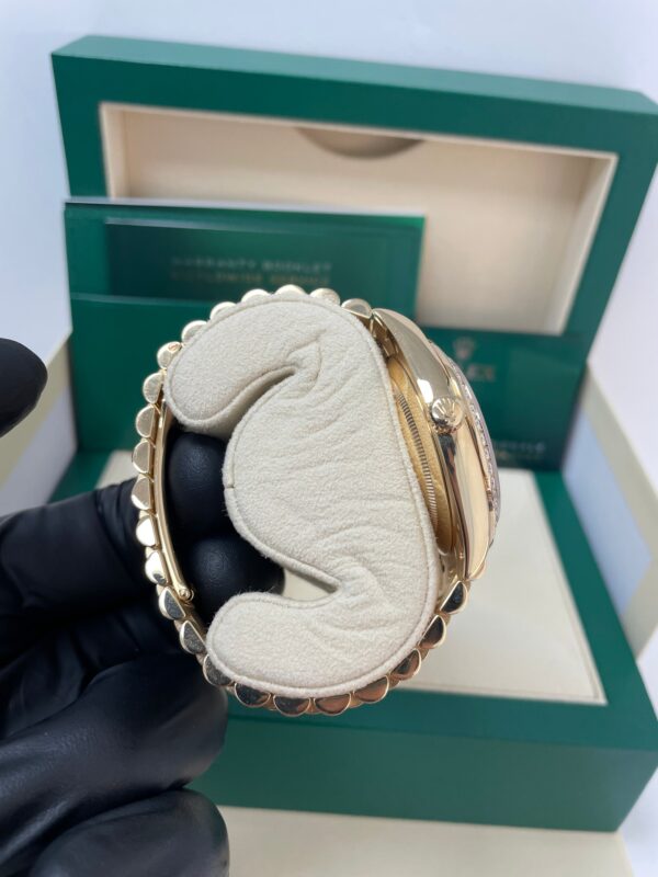 Rolex Yellow Gold Day-Date 40 Watch - Yellow Gold Bezel - Champagne Index Dial - President Bracelet ( Ref# 228348RBR) - Image 11