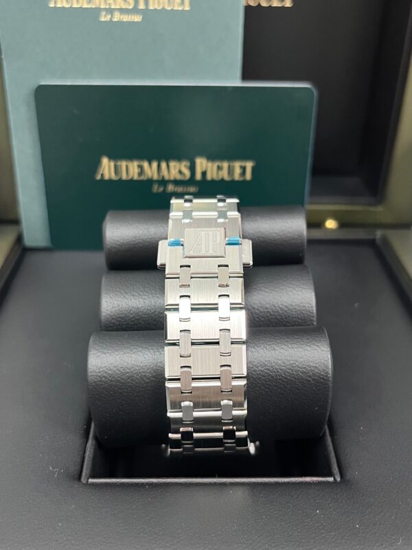 Audemars Piguet Royal Oak "50th Anniversary" 37mm Grey Dial Reference 15550ST.OO.1356ST.03 - Image 5