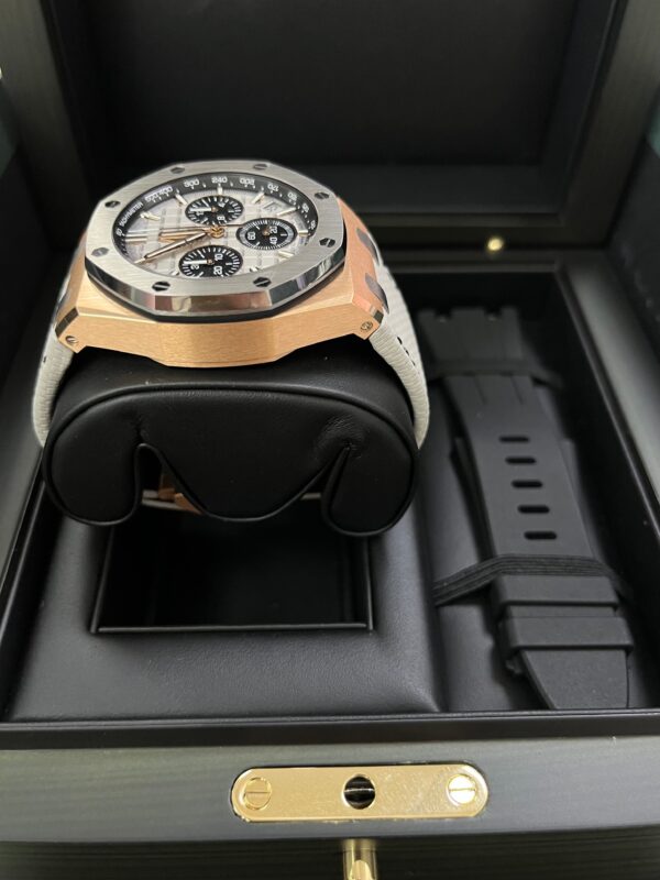 Audemars Piguet Royal Oak Offshore Chronograph 43mm Chronograph 18k Rose Gold and Titanium Grey Dial Ref# 26420OI.OO.A015VE.01 - Image 6