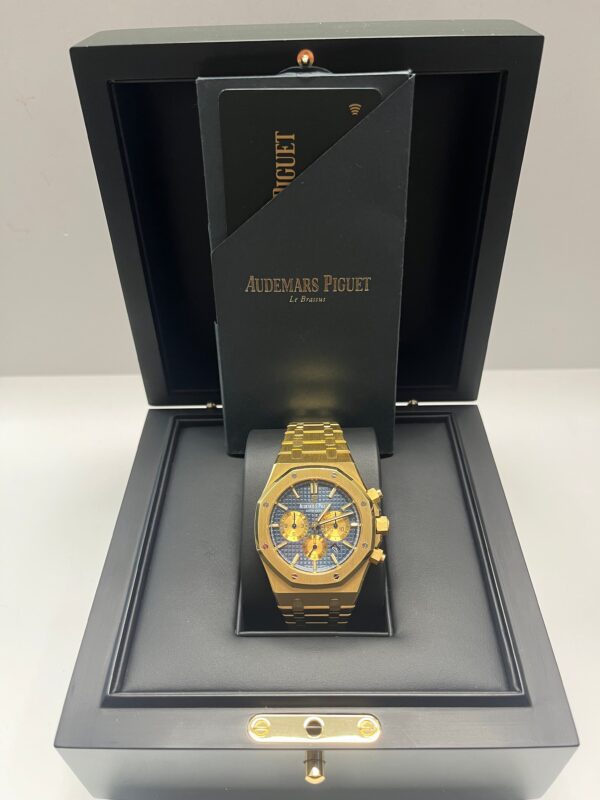 Audemars Piguet Royal Oak Selfwinding Chronograph 41mm/ 18k Yellow Gold/ Blue Dial/ Yellow Sub-Dials (Ref # 26331BA.OO.1220BA.01) - Image 3