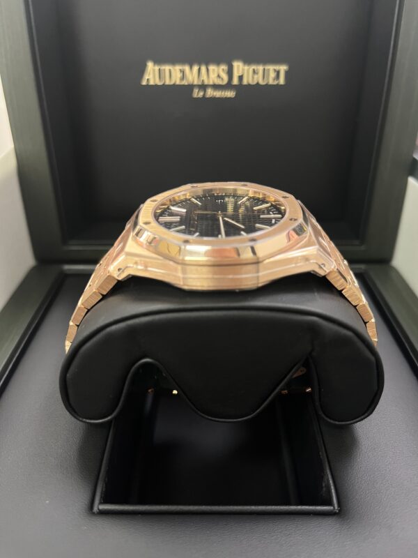 Audemars Piguet Royal Oak Rose Gold 41mm New 2023 Black Dial 15510OR.OO.1320OR.04 - Image 2