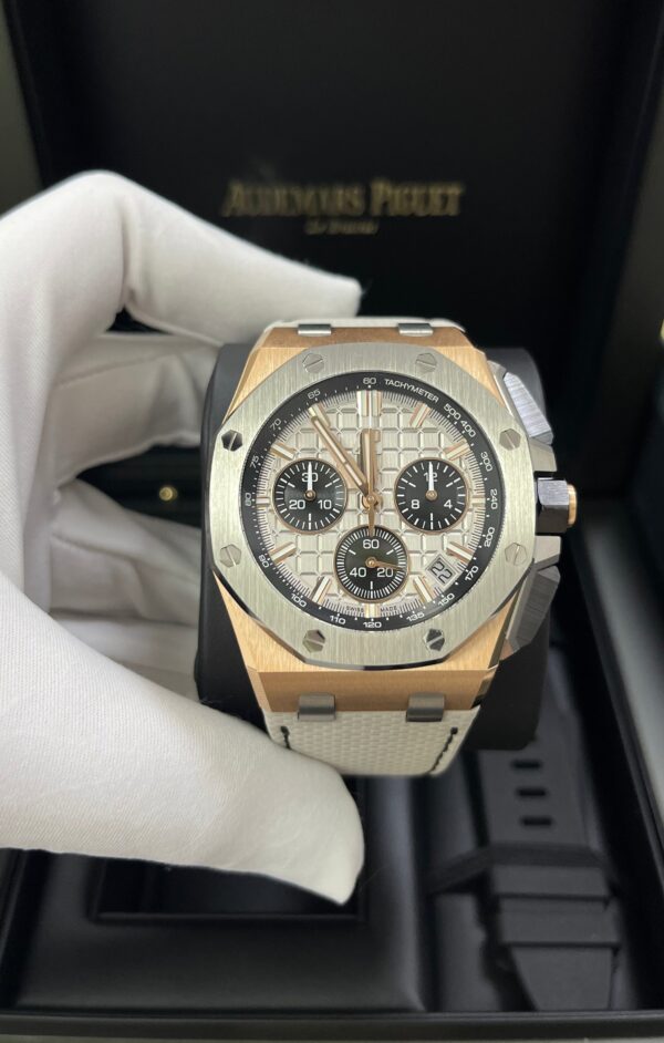 Audemars Piguet Royal Oak Offshore Chronograph 43mm Chronograph 18k Rose Gold and Titanium Grey Dial Ref# 26420OI.OO.A015VE.01 - Image 12