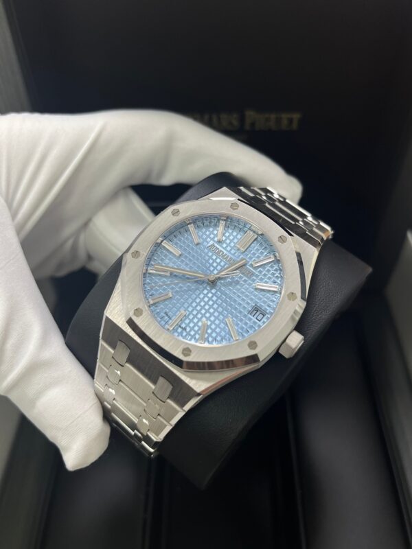 Audemars Piguet Royal Oak Limited Edition of 100 Ice Blue Baguette Dial 15510BC.OO.1320BC.01 - Image 3
