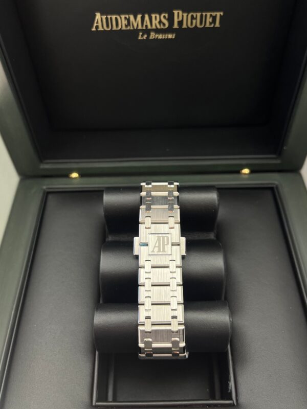 Audemars Piguet Royal Oak Jumbo "Jumbo" Extra-Thin 15202PT.OO.1240PT.01 - Image 4