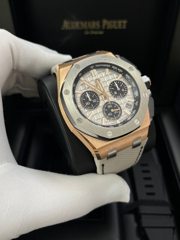 Audemars Piguet Royal Oak Offshore Chronograph 43mm Chronograph 18k Rose Gold and Titanium Grey Dial Ref# 26420OI.OO.A015VE.01 - Image 10