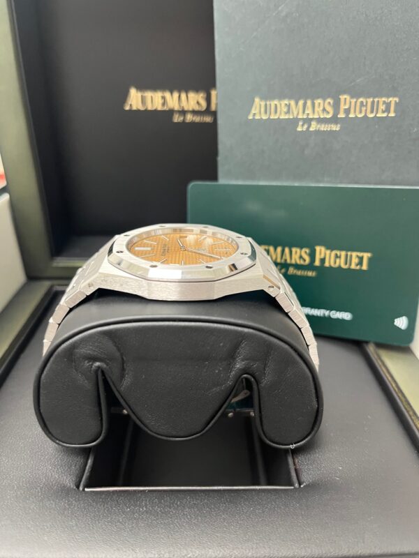 Audemars Piguet Royal Oak Jumbo 18K White Gold Extra Thin Salmon Dial 15202BC.OO.1240BC.01 - Image 5