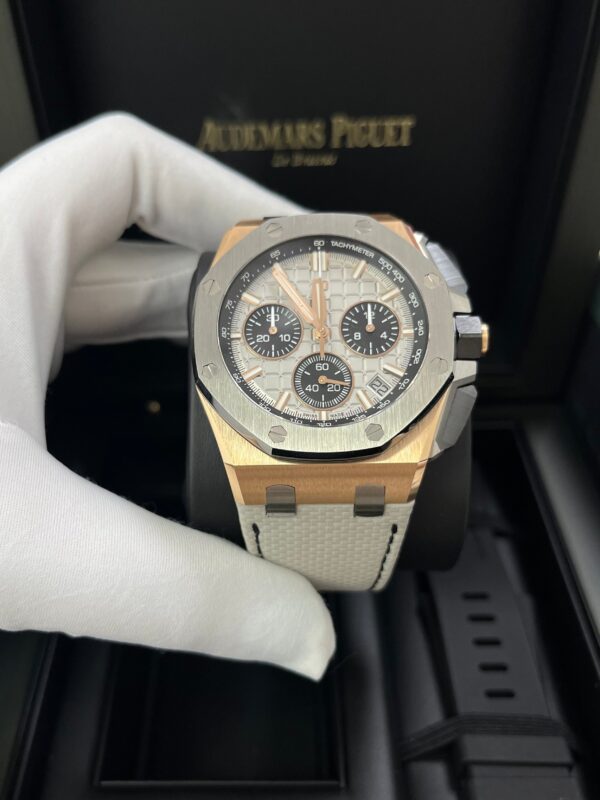 Audemars Piguet Royal Oak Offshore Chronograph 43mm Chronograph 18k Rose Gold and Titanium Grey Dial Ref# 26420OI.OO.A015VE.01 - Image 3
