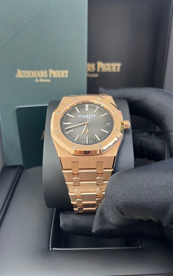 Audemars Piguet Royal Oak Jumbo "JUMBO" EXTRA-THIN Ref. 16202OR.OO.1240OR.02 - Image 12