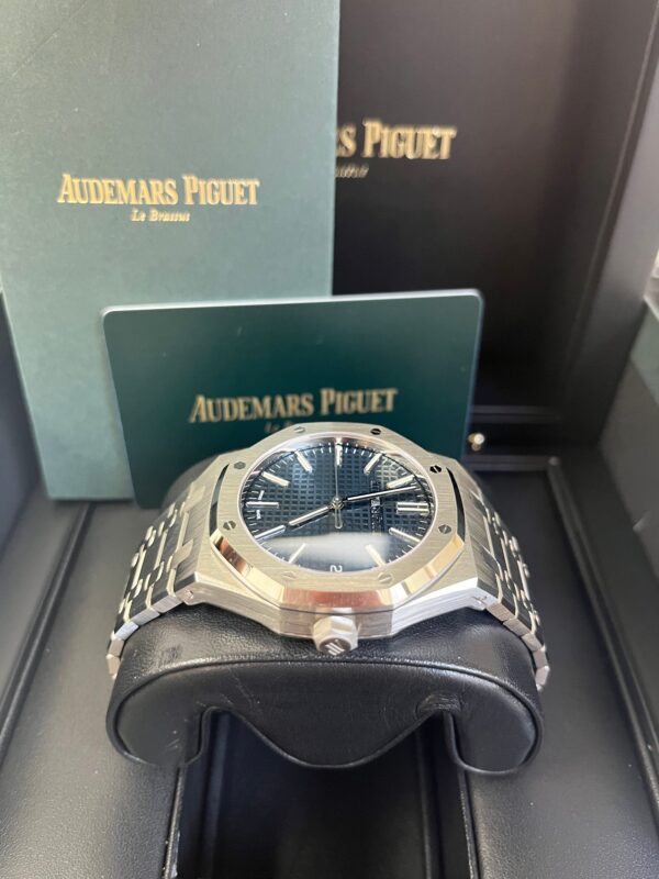 Audemars Piguet Royal Oak Selfwinding "50TH ANNIVERSARY" BLUE DIAL STAINLESS STEEL 41MM 15510ST.OO.1320ST.01 - Image 5