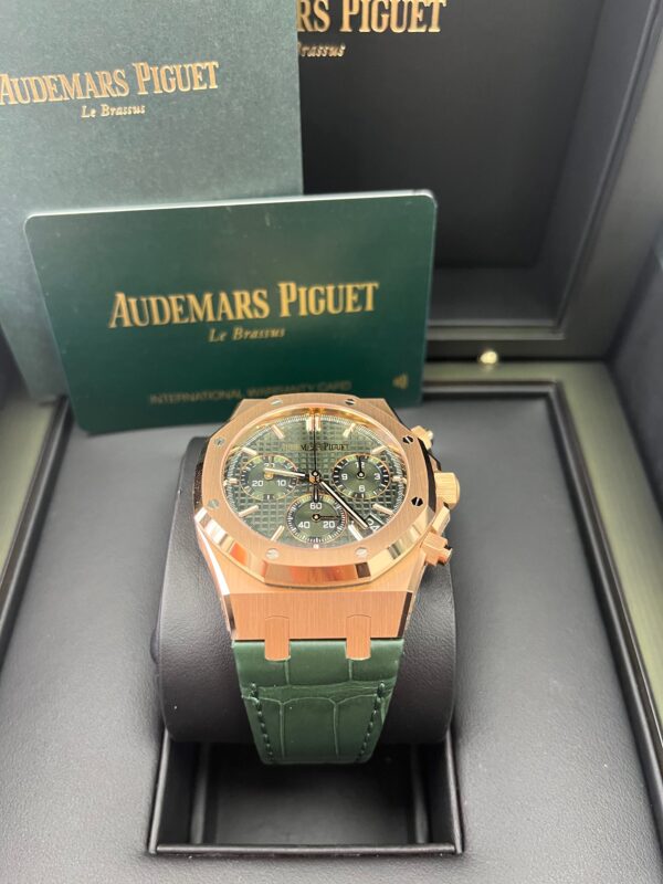 Audemars Piguet Royal Oak Chronograph Green Dial 26240OR.OO.D404CR.02 - Image 2