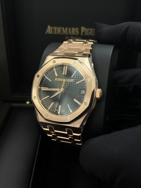 Audemars Piguet Royal Oak Rose Gold 41mm New 2023 Black Dial 15510OR.OO.1320OR.04 - Image 5