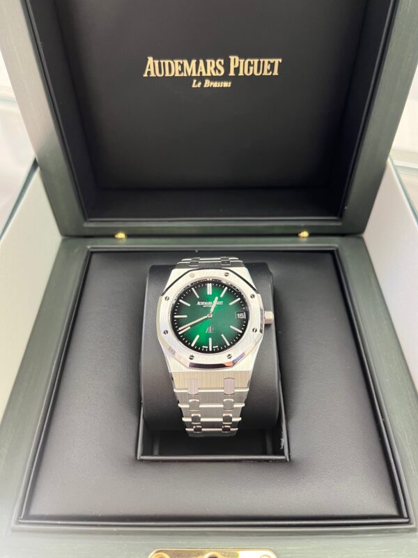 Audemars Piguet Royal Oak Jumbo "Jumbo" Extra-Thin 15202PT.OO.1240PT.01 - Image 6