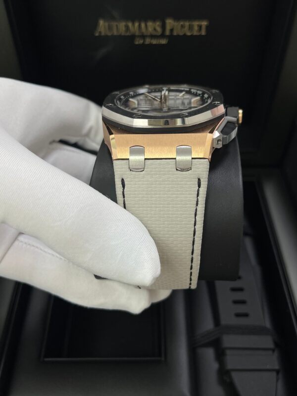 Audemars Piguet Royal Oak Offshore Chronograph 43mm Chronograph 18k Rose Gold and Titanium Grey Dial Ref# 26420OI.OO.A015VE.01 - Image 2