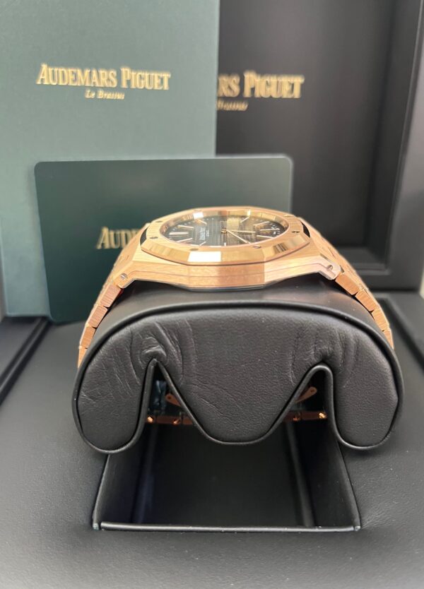 Audemars Piguet Royal Oak Jumbo "JUMBO" EXTRA-THIN Ref. 16202OR.OO.1240OR.02 - Image 9