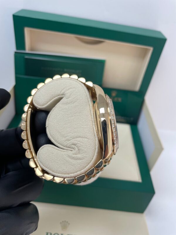 Rolex Yellow Gold Day-Date 40 Watch - Yellow Gold Bezel - Champagne Index Dial - President Bracelet ( Ref# 228348RBR) - Image 12