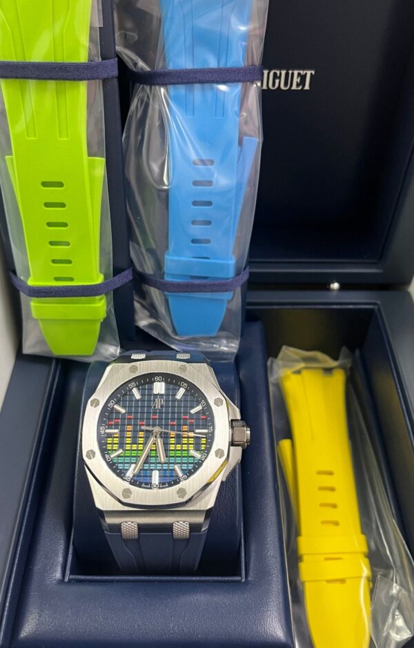 Royal Oak Offshore Selfwinding - Music Edition (Ref# 15600TI.OO.A343CA.01) - Image 8