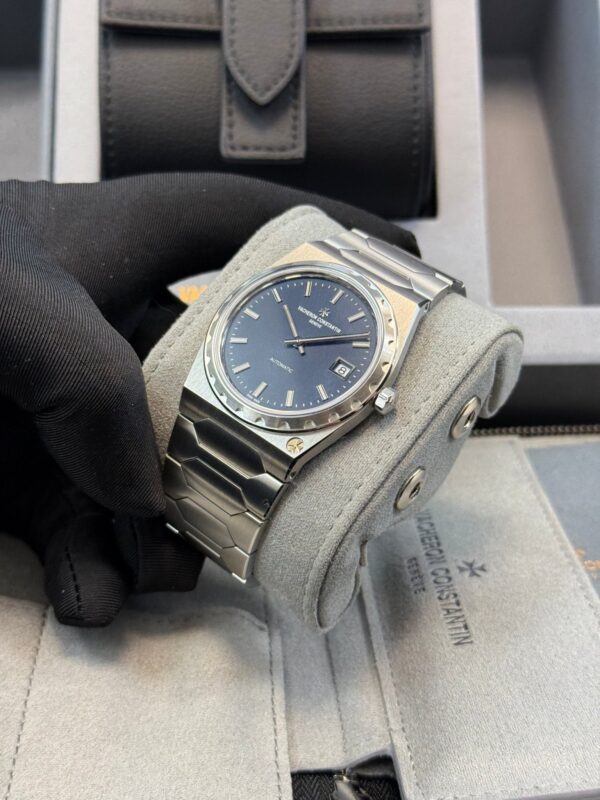 Vacheron Constantin Blue Dial Steel Historiques 222 Reference #  4200H/222A-B934 - Image 11