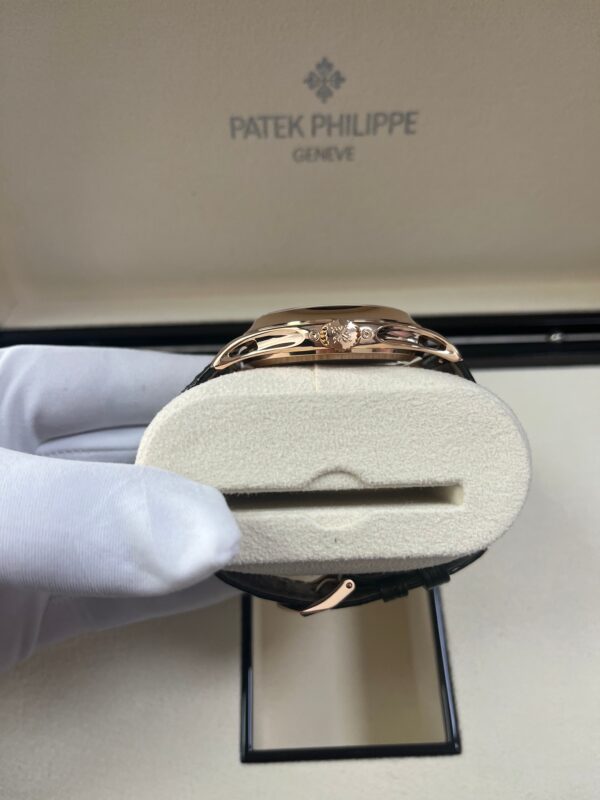Patek Philippe Annual Calendar Green Dial Annual Calendar 5205R - COMPLICATIONS SELF-WINDING Rose Gold - Image 11