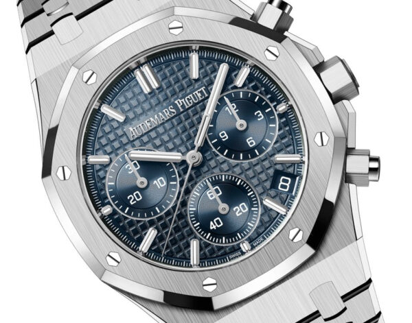 Audemars Piguet ROYAL OAK “50TH ANNIVERSARY” STEEL BRACELET BLUE DIAL 26240ST.OO.1320ST.01 - Image 7