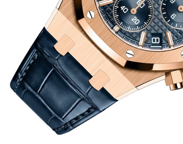 Audemars Piguet ROYAL OAK SELFWINDING CHRONOGRAPH “50TH ANNIVERSARY” BLUE STRAP BLUE DIAL (Ref # 26240OR.OO.D315CR.01) - Image 4
