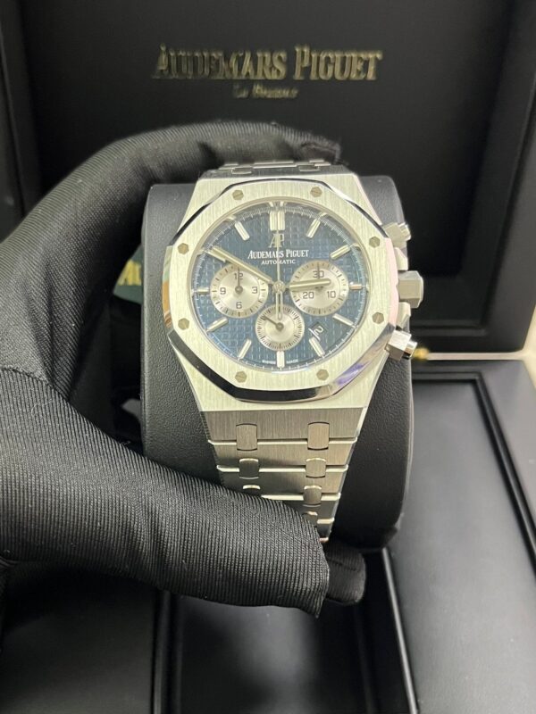 Audemars Piguet Royal Oak Selfwinding Chronograph/ Stainless Steel/ Blue Dial/ Silver Sub-Dials (Ref#26331ST.OO.1220ST.01) - Image 5
