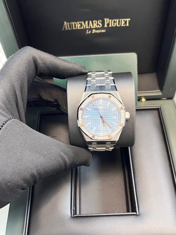 Audemars Piguet Royal Oak Selfwinding Ice Blue Dial 77451ST.ZZ.1361ST.03 - Image 6