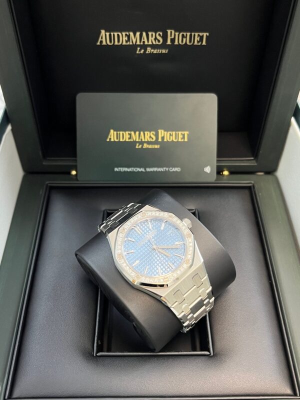 Audemars Piguet Royal Oak Selfwinding Ice Blue Dial 77451ST.ZZ.1361ST.03 - Image 12