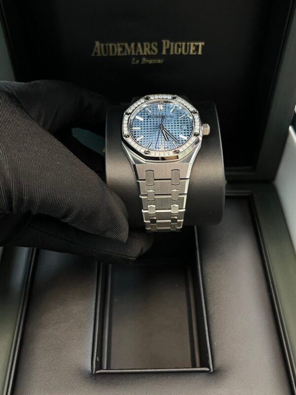 Audemars Piguet Royal Oak Selfwinding Ice Blue Dial 77451ST.ZZ.1361ST.03 - Image 3