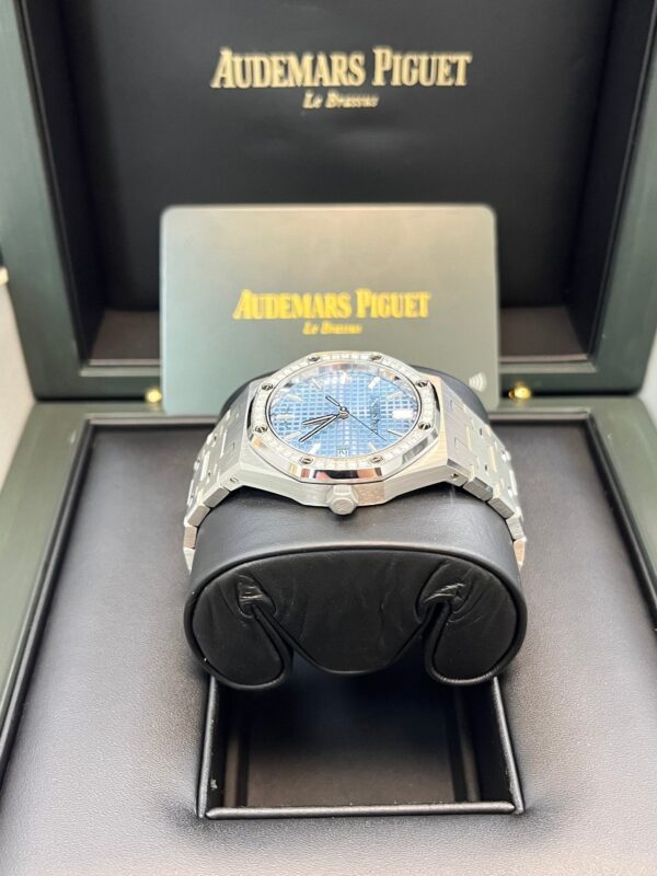 Audemars Piguet Royal Oak Selfwinding Ice Blue Dial 77451ST.ZZ.1361ST.03 - Image 14
