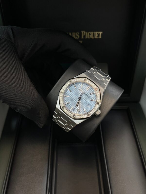 Audemars Piguet Royal Oak Selfwinding Ice Blue Dial 77451ST.ZZ.1361ST.03 - Image 4