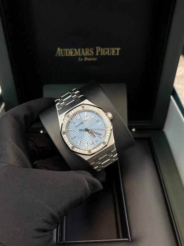 Audemars Piguet Royal Oak Selfwinding Ice Blue Dial 77451ST.ZZ.1361ST.03 - Image 5