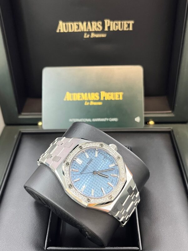 Audemars Piguet Royal Oak Selfwinding Ice Blue Dial 77451ST.ZZ.1361ST.03 - Image 16