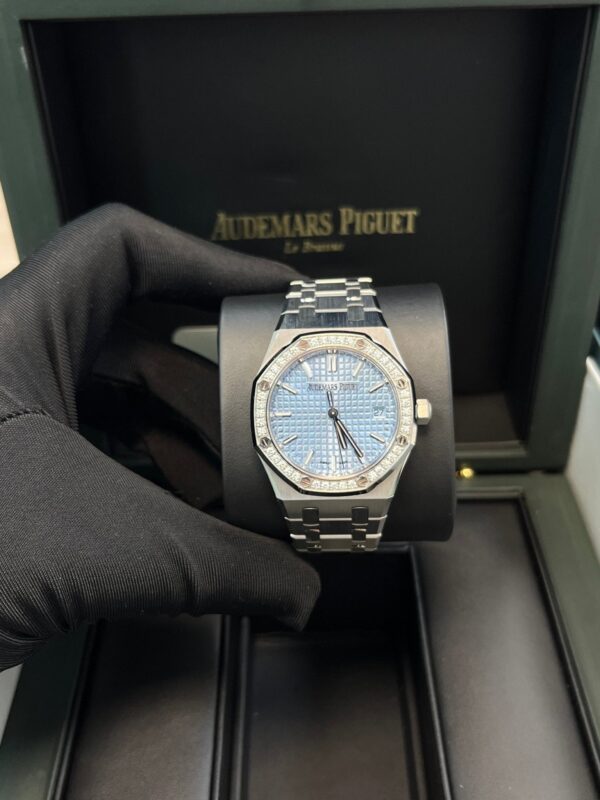 Audemars Piguet Royal Oak Selfwinding Ice Blue Dial 77451ST.ZZ.1361ST.03 - Image 10
