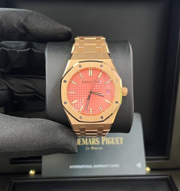 Audemars Piguet Royal Oak Selfwinding Rose Gold Pink Dial 34mm Royal Oak Selfwinding Ref. 77450OR.OO.1361OR.01 - Image 4